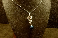 14k WG Black Cultured Pearl and Dia. Pendant